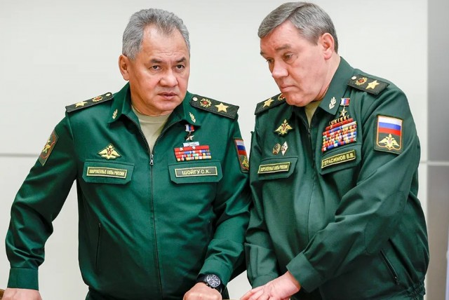 Министр обороны Чехии негодует!