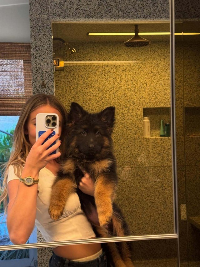 Сидни и ее пёс