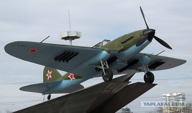 20 самых интересных авиапамятников