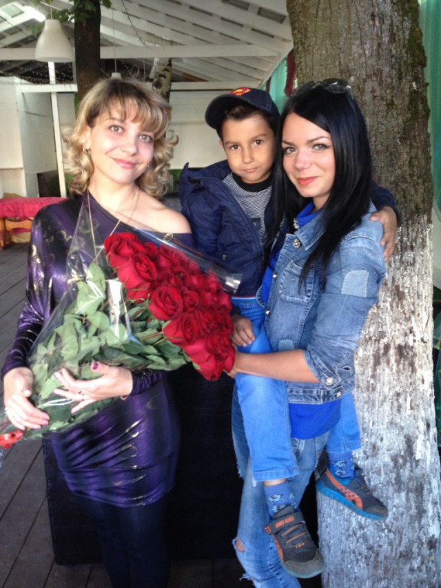 Дочь 18, мать 36