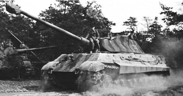 Немецкой военной техники пост.