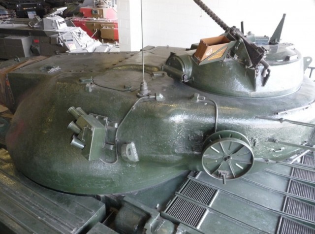 Тяжелый британский танк "Завоеватель"