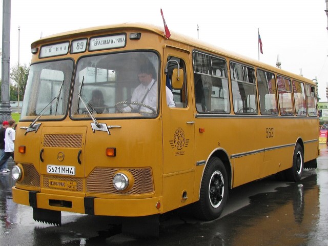 ЛиАЗ возобновляет производство самых больших автобусов-гармошек