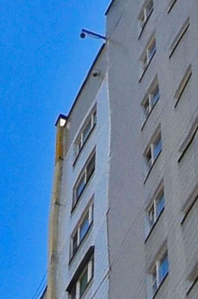 Тойота Лендкрузер взорвалась на севере Москвы