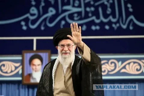 Politico: в США не исключили удар по верховному лидеру Ирана Хаменеи