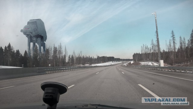 Скучный фоторепортаж с московской автодороги, где ничего не происходит