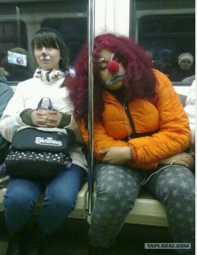 Свежие подземные модники из метрополитена