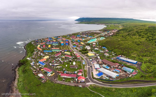 Курильск — российский город на "спорном острове"