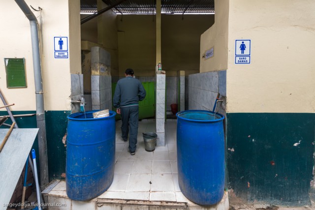 Хочешь увидеть колорит страны - иди на рынок. Рынок в Перу