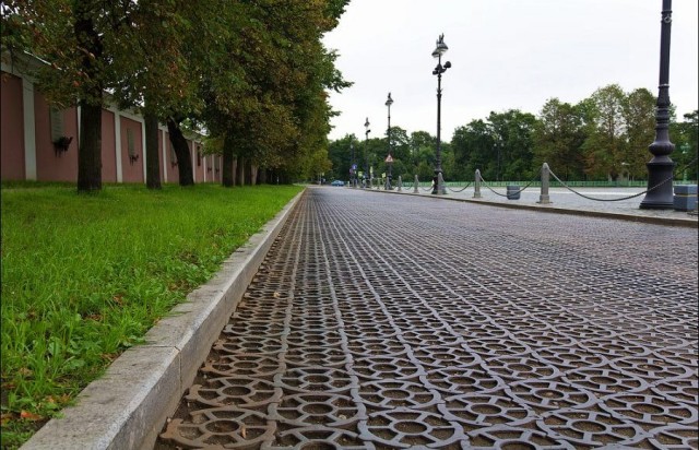В Москве снова начнут массово укладывать новую плитку