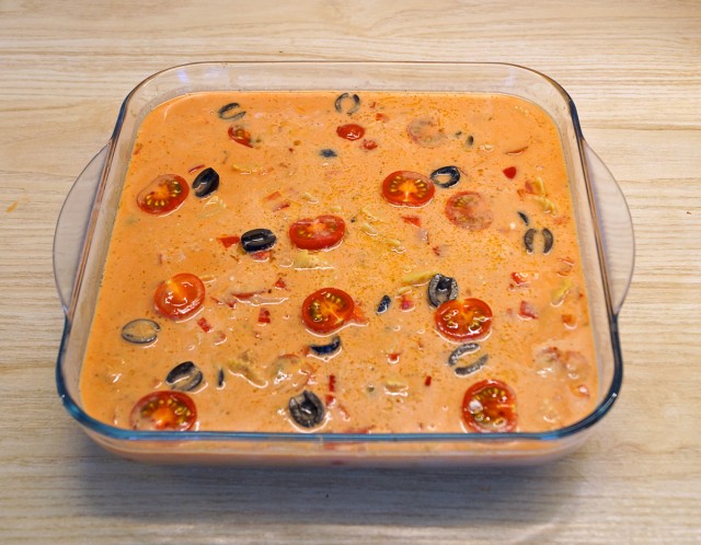 Макаронная запеканка с тунцом и моцареллой