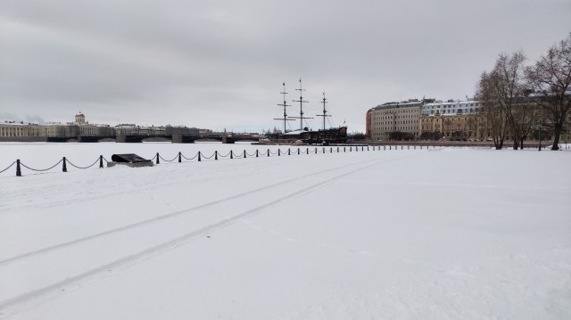 Пройтись по центру
