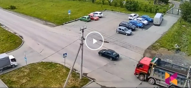 На пустой дороге случился профессионал