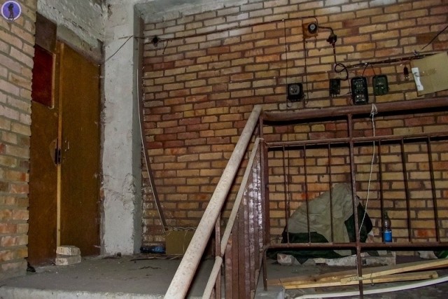 Бомбоубежище для... камней!