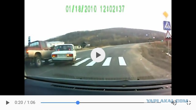 Левый поворот на трассе