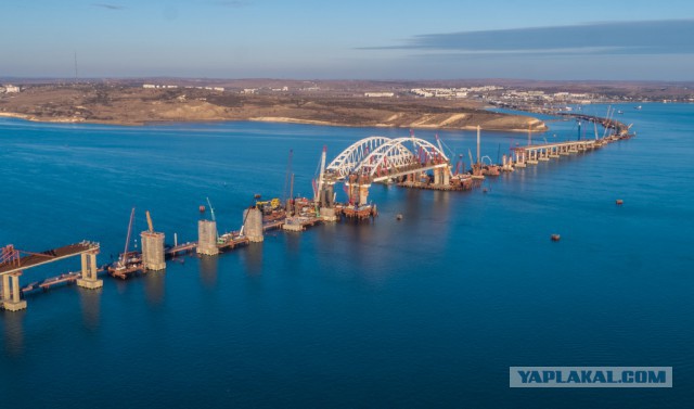 "Керченскому мосту небывать" решили на Украине