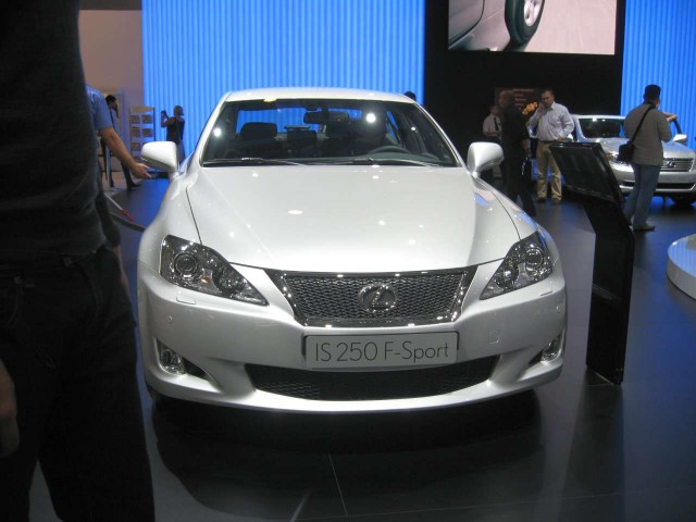 Репортаж с автосалона ММАС - 2010