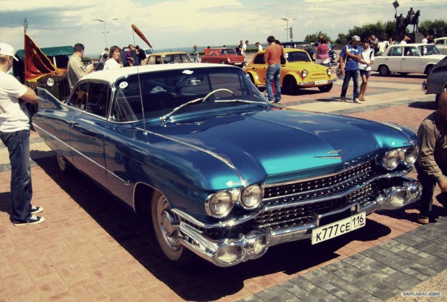 Выставка ретро автомобилей