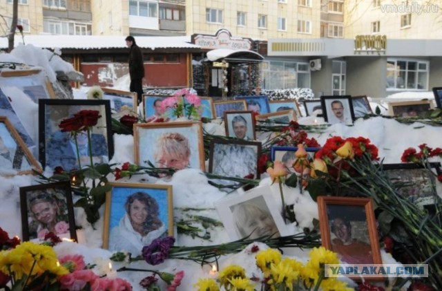 Очередные фото омских жесть-вечеринок в Атлантиде