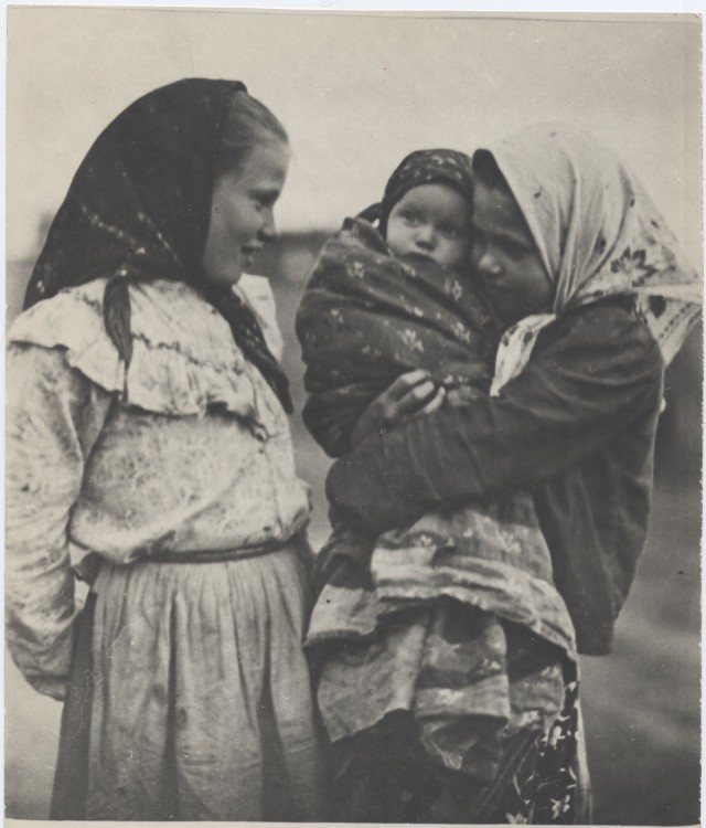 Российская империя в фотографиях. Детство.
