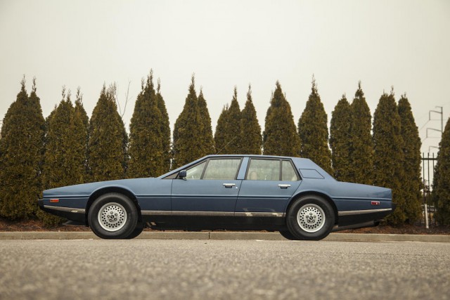 Aston Martin Lagonda