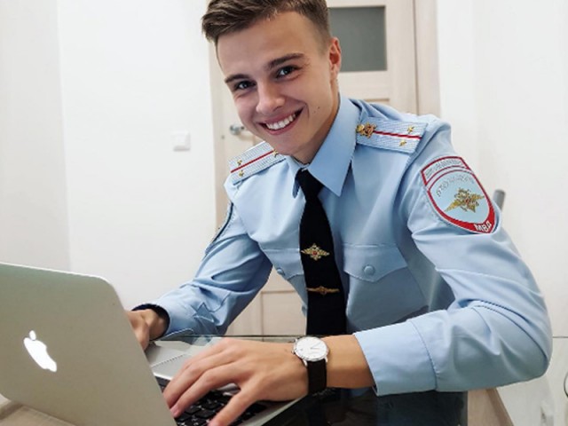 Глазки отдохните для яповчанок, мужчины в форме