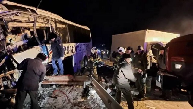 В Приморье разбился туристический автобус.