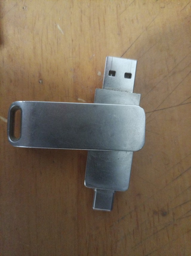 Прикольная флешка