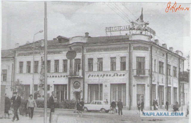 Холивар про "культурный слой" и "закопанные дома".