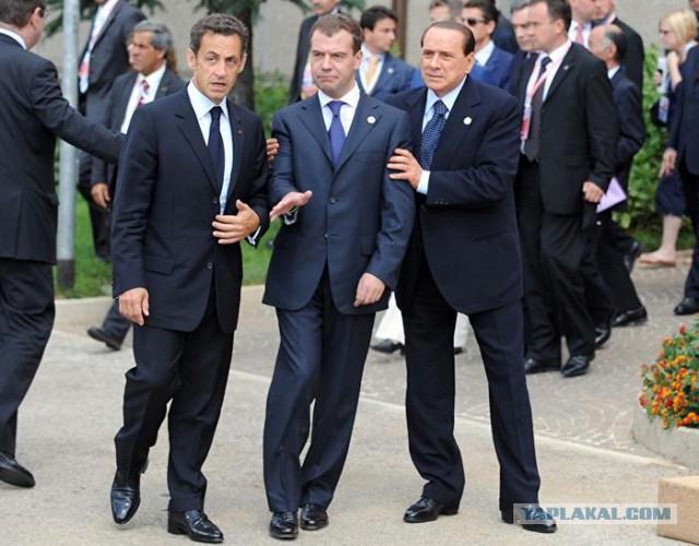 Экс-президент Франции Саркози помещен под стражу за незаконное финансирование своей президентской кампании в 2007 году
