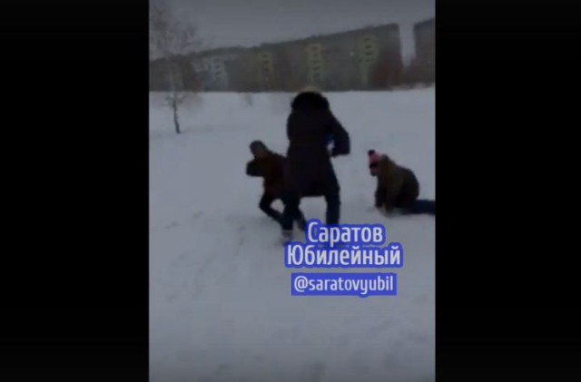 Только в Саратове готовы убить за снеговика