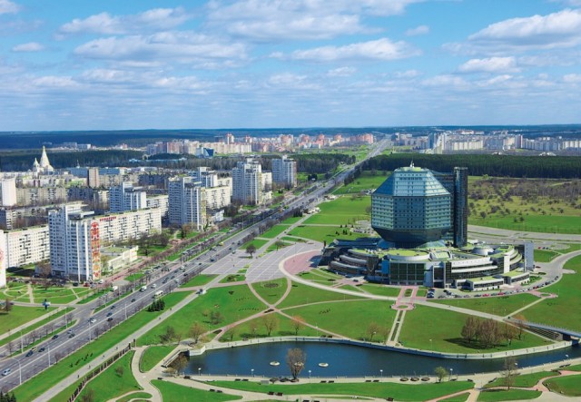 Куда пойдет Белоруссия: к братьям на Восток или к панам на Запад