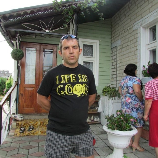В Липецкой области мужчина с трубой жестоко избил девушку в офисе микрофинансов. Пострадавшая в реанимации
