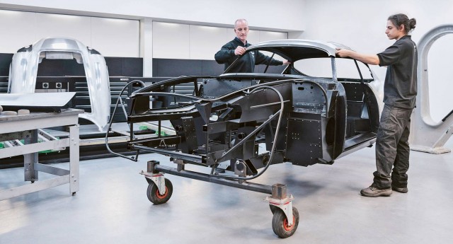 Классический Aston Martin, простоявший в сарае 30 лет, продают за $327 000
