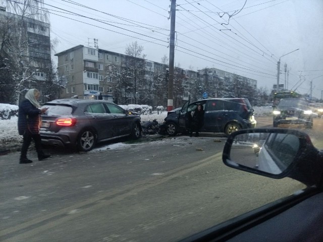 Лихо так выехала на главную, теперь усиленно трудиться.