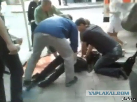 15-летний подросток зарезал двух мужчин