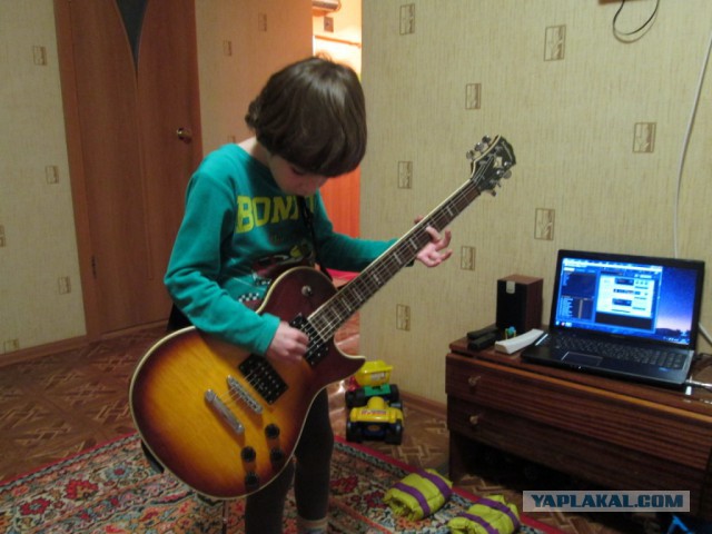Les Paul - человек и гитара.