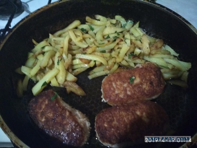 Жареная картошечка!