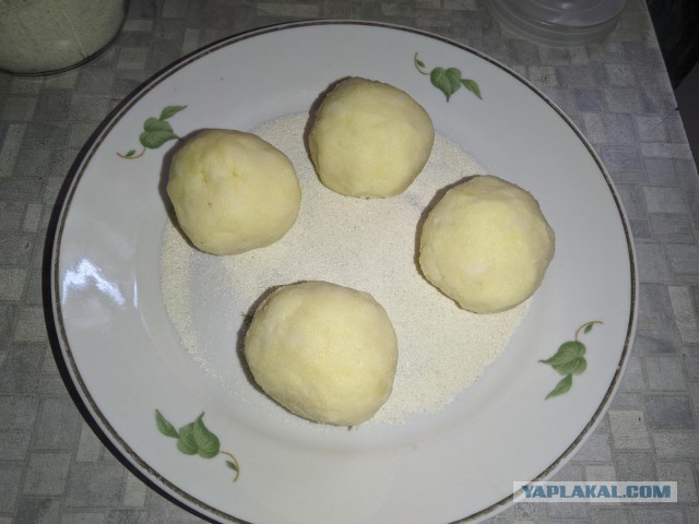 Картофельные котлетки)