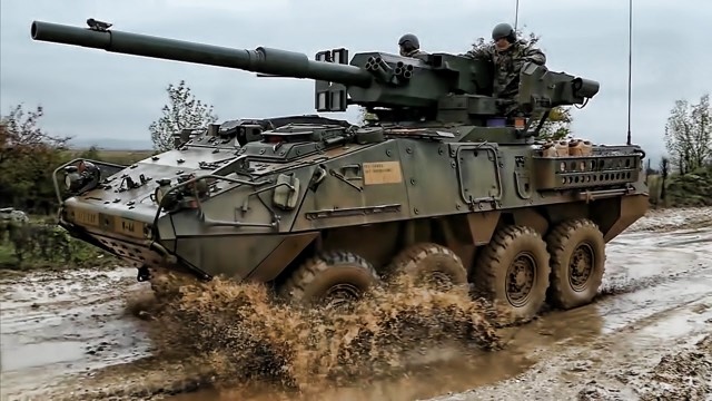 Видео переброски военной техники НАТО в сторону украинского Ужгорода