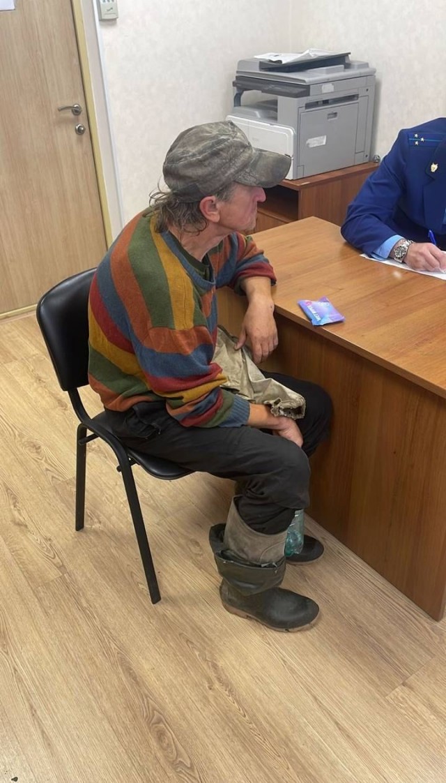Псих с ружьем на медведя бегает в Павловском Посаде и стреляет в людей