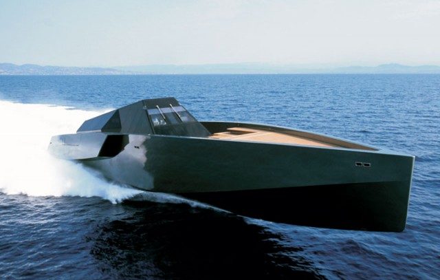 Самый быстрый в мире катер Xsr48 (4 фото + буквы)