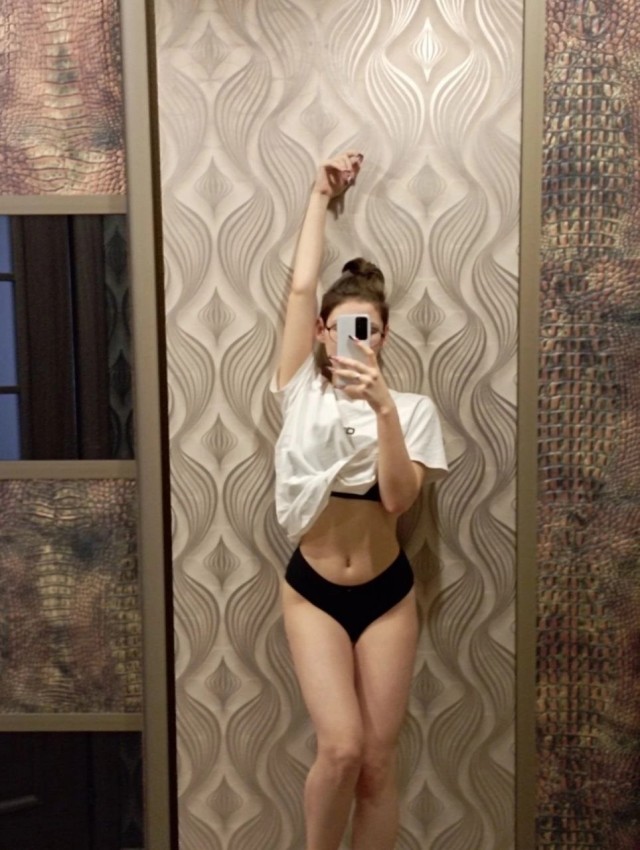 Фото девушек из анонимных пабликов#4