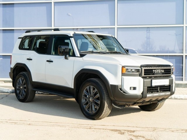 Mitsubishi Motors 2 сентября провела мировую премьеру нового внедорожника Pajero
