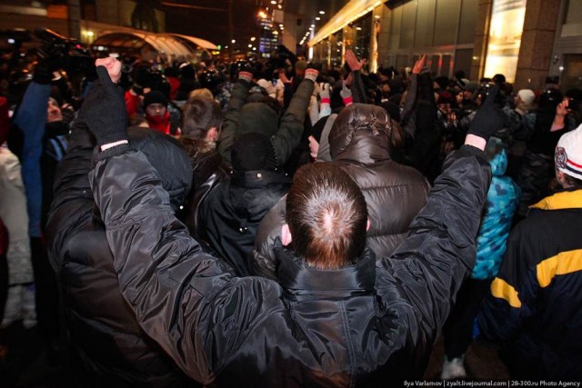 Беспорядки в Москве - продолжение возле Киевского