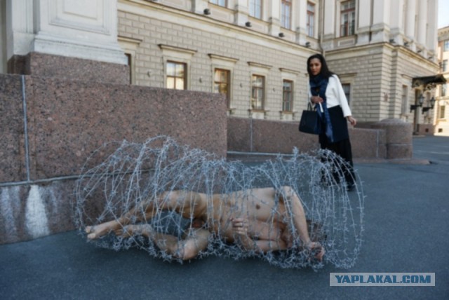 Армия движется на Париж