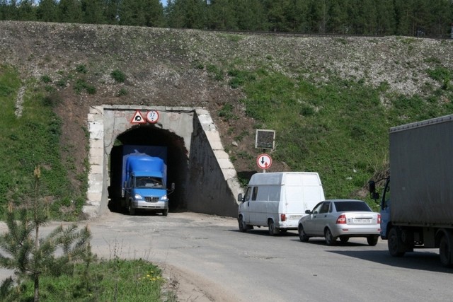 Когда не хочешь стоять в пробке. Щербинка