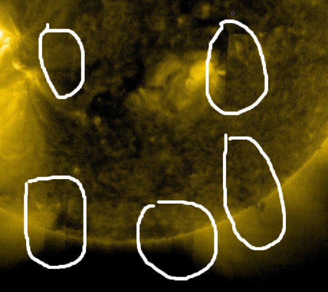 Космический зонд SOHO заснял гигантский космический корабль, выходящий из Солнца