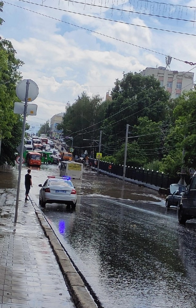 В Кирово-Чепецке бушует настоящая непогода