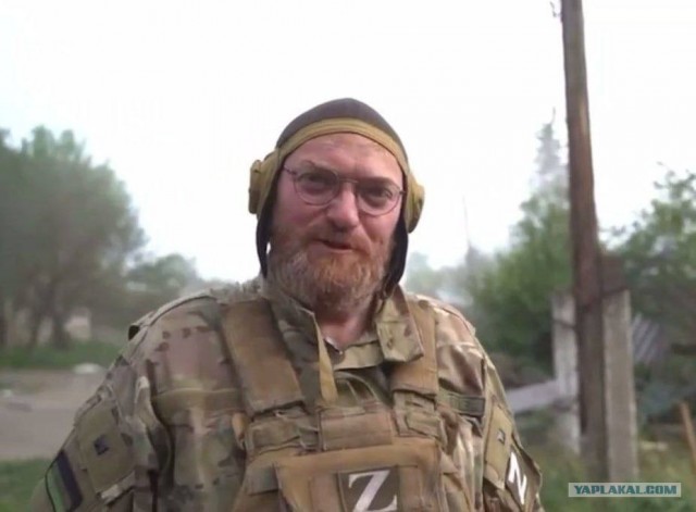 Виталий Милонов в «полной боевой экипировке» уже находится на территории военных действий